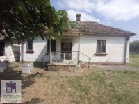 Nekretnina: Kuća 46m2+38m2, 73 ara, Obrenovac, Zvečka, 75000€