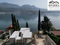 Nekretnina: Luksuzna vila prvi red do mora Njivice Herceg Novi 
