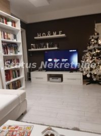 Nekretnina: Petrovaradin-Četvorosoban stan 80m2 u Podkrovlju-065/385 8880