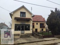 Nekretnina: Kuća 178 m² + pomoćna kuća sa lokalom 98 m², 4,16 ari, Obrenovac, Stubline – 95 000 €