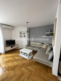 Nekretnina: Extra duplex- stan u Centru Grada