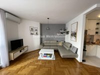 Nekretnina: Extra duplex- stan u Centru Grada