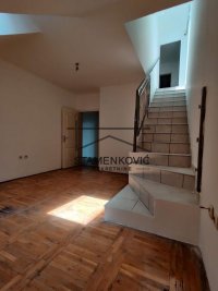 Nekretnina: Prodaje se duplex na Limanu IV! ID#6179