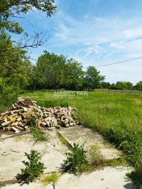 Nekretnina: Karaula, građevinski plac