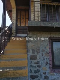 Nekretnina: Čerević-Uknjižena Vikendica 49 m2 na Placu 1200 m2 sa Pogledom na Dunav-065/385 8880