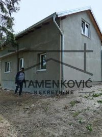 Nekretnina: Prodaje se plac sa vikendicom - Banoštor ID#6629