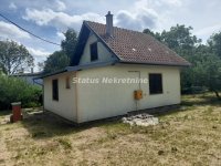 Nekretnina: Banstol-Uknjižena Vikendica 65 m2 na lepom ravnom Placu 1067 m2 u Zelenoj Oazi-065/385 8880