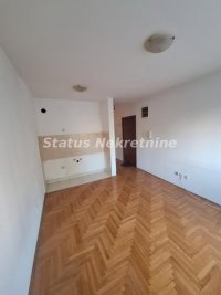 Nekretnina: Grbavica-Uknjižena Garsonjera 20 m2 na Top Lokaciji-065/385 8880