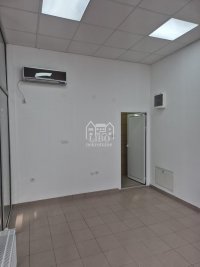 Nekretnina: Lokal 20m2 u stambeno-poslovnoj zgadi na keju ID#2160