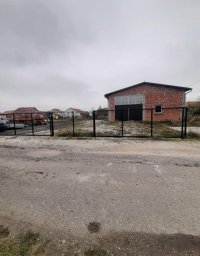 Nekretnina: Magacin sa kancelarijom na 10 ari placa u Borci