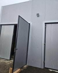 Nekretnina: Magacin u Zemun Polju za razne delatnosti