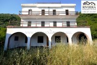 Nekretnina: Trospratna kuca sa pogledom na more Petrovac