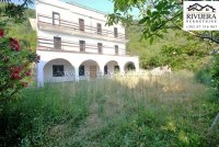 Nekretnina: Trospratna kuca sa pogledom na more Petrovac