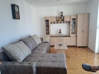 Nekretnina: Izdajem trosoban namešten stan kod Spensa u Novom Sadu
