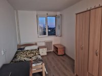 Nekretnina: Izdajem trosoban namešten stan kod Spensa u Novom Sadu