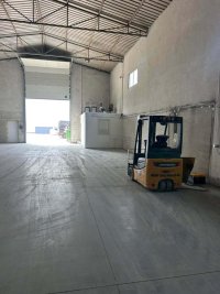 Nekretnina: Magacin  za sve vrste robe u Ugrinovcima