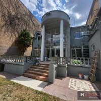 Nekretnina: Vila-Adamovićevo naselje