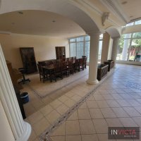 Nekretnina: Vila-Adamovićevo naselje