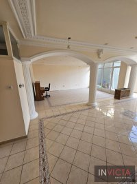 Nekretnina: Vila-Adamovićevo naselje