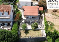 Nekretnina: Na prodaju prelijepa porodicna kuca Prcanj Kotor