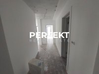 Nekretnina: Centar 80m2, treći sprat, eg