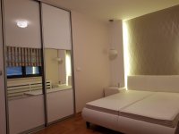 Nekretnina: Izdajem ili prodajem LUX stan Beograd-Vozdovac