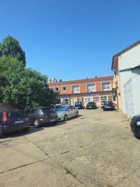 Nekretnina: Magacinsko poslovni prostor sa 25 parking mesta na Dusanovacu