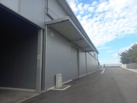 Nekretnina: Izdaju se dve hale u Surcinu, 1600m2