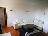 Nekretnina: Izdajem dva lepa stana, okolina restorana Dedinje