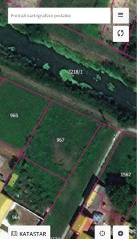 Nekretnina: Plac u strogom centru Zmajeva