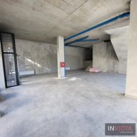 Nekretnina: ULIČNI LOKAL-blizina centrta