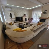 Nekretnina: Prelepa kuća sa baenom-Tatarsko brdo