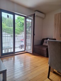 Nekretnina: Prodajem kompletno namesten stan kod japanskog vrta