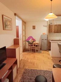 Nekretnina: Novi Sad centar Svetojovanska 39m2 sa terasom i parking mestom ID#1563