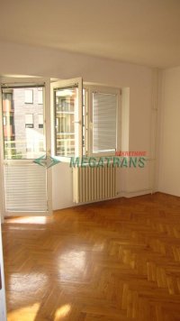 Nekretnina: 2-soban, nenamešten, 63m2  centar, ulica Stevana Musića ID#1538