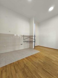 Nekretnina: ODLIČNA GARSONJERA BLIZU CENTRA ID#7034