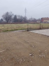 Nekretnina: Prodajem plav u Loznici