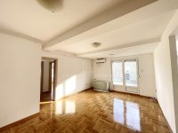 Nekretnina: Đeram, trosoban stan ili poslovni prostor, odmah useljiv ID#4279