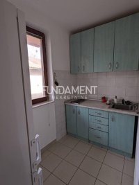 Nekretnina: 2.0 Centar 58m2+terasa, duplex, 2mč, kompletno namešten ID#1532