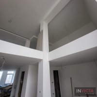 Nekretnina: Luks poslovni prostor-ulični lokal