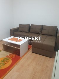 Nekretnina: Centar, manji dvosoban 44m2, ta, prvi sprat