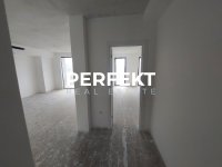 Nekretnina: Centar 80m2, treći sprat, eg