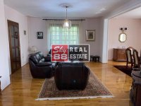 Nekretnina: 6,0  Dedinje , Beli Dvor , odlican stan u vili , dvoriste , garaza ID#2452