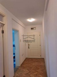 Nekretnina: Lep jednoiposoban stan na odlicnoj lokaciji ID#7054