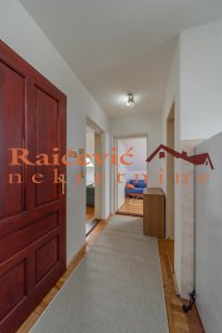 Nekretnina: VOZDOVAC Decembarska ID: 93214