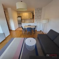 Nekretnina: Dvosoban u centru, kod fakulteta