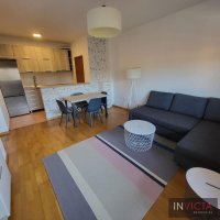 Nekretnina: Dvosoban u centru, kod fakulteta