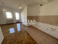 Nekretnina: hitno nov stan cena dogovor ID#5633