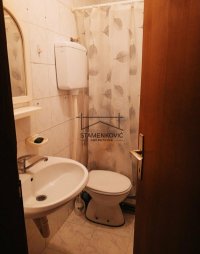 Nekretnina: Povoljan dvoiposoban stan na Novoj Detelinari ID#7093