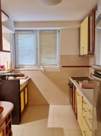 Nekretnina: Dušanovac, izdavanje, 3.0, namešten, parking ID#10374